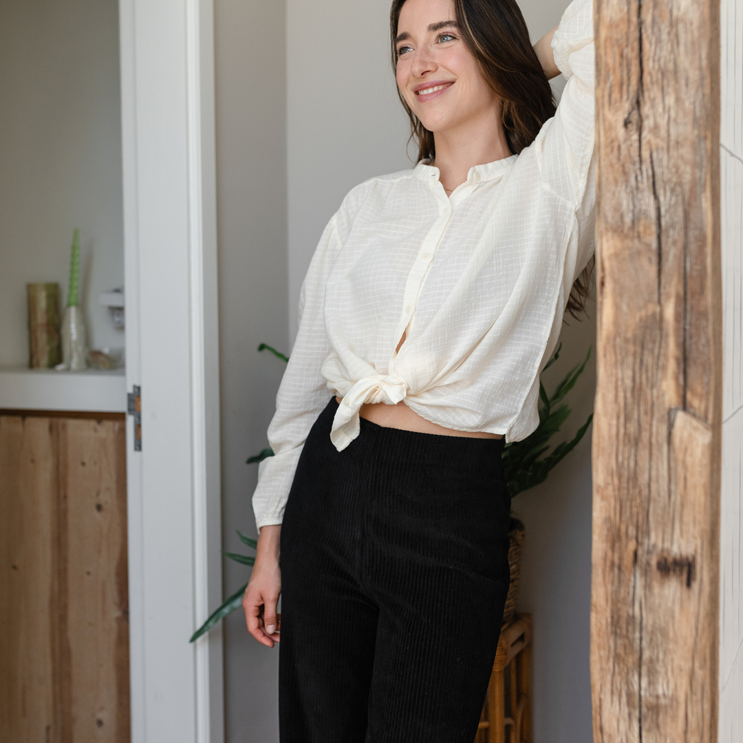 Eva – dámské manšestrové kalhoty – Černá – fotografie 4
