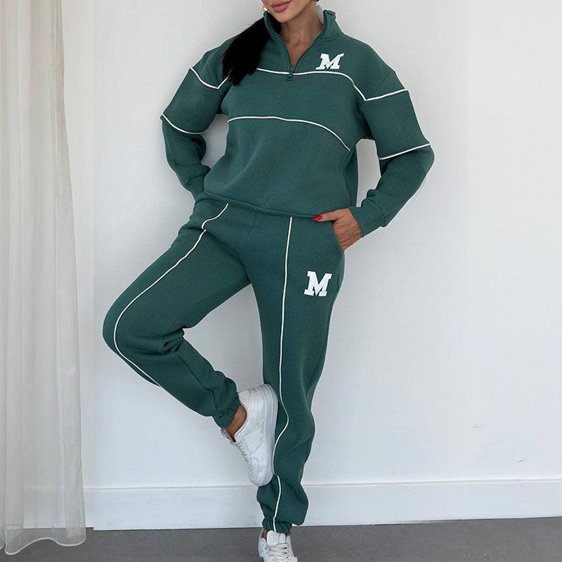 Ilona | Ležérní dvoudílná souprava s liniovým detailem