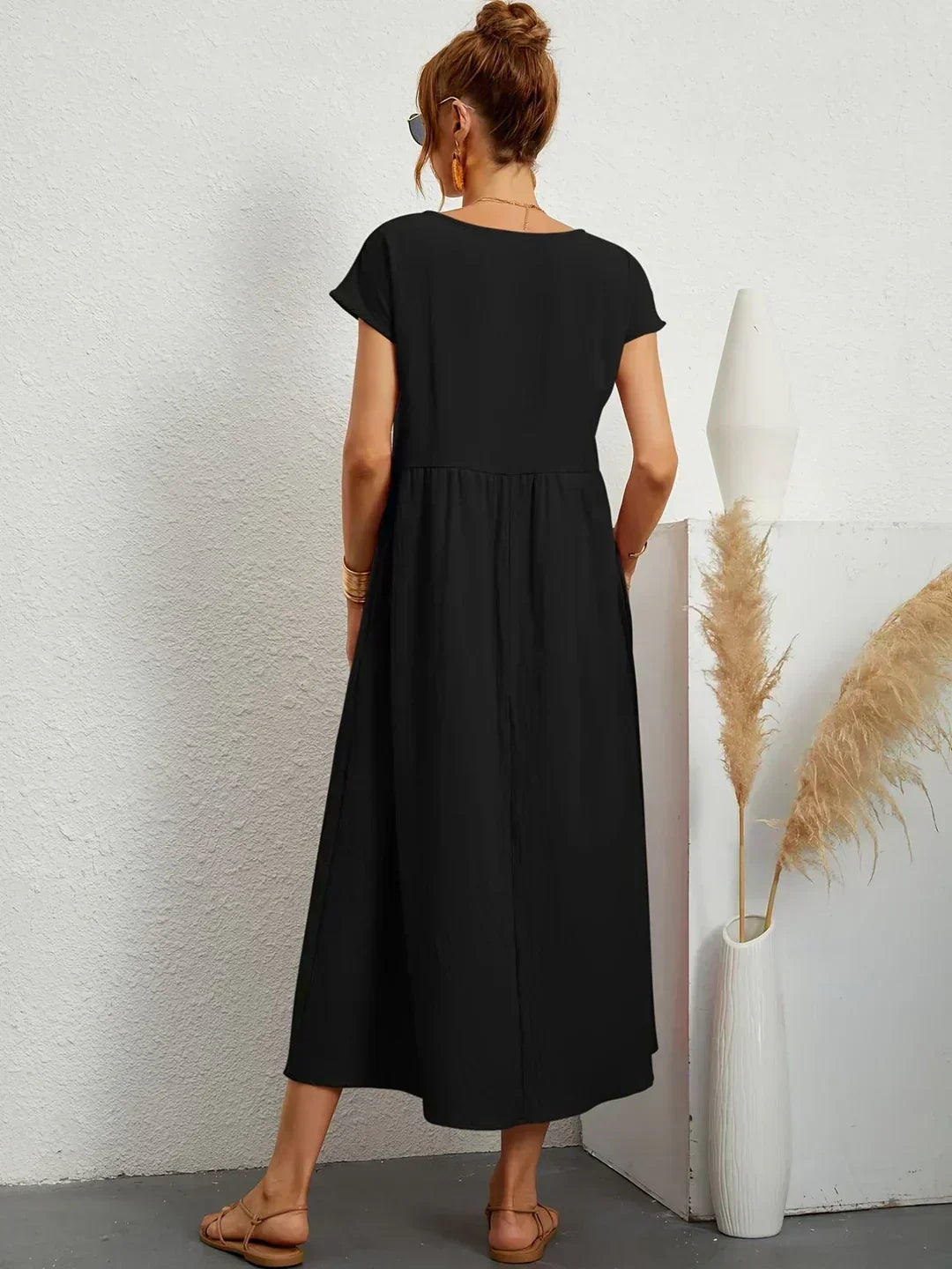 Ilona | Splývavé midi šaty s nadčasovou elegancí