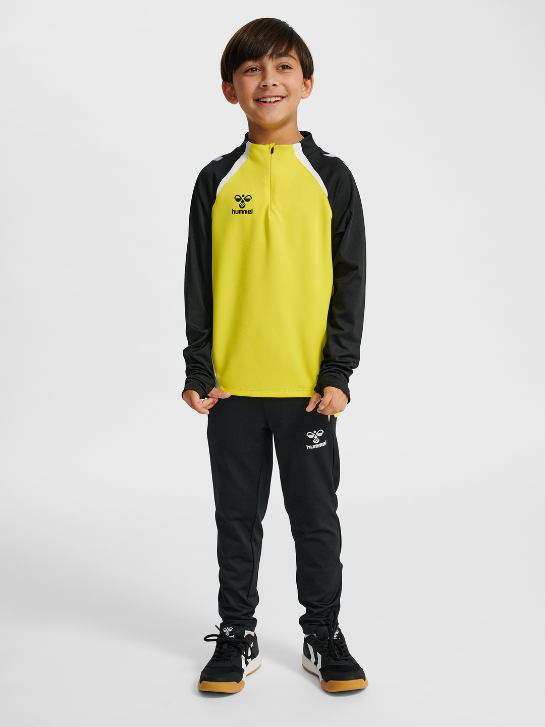 Jindřich – dětský sportovní vršek s krátkým zipem – Černá – fotografie 5