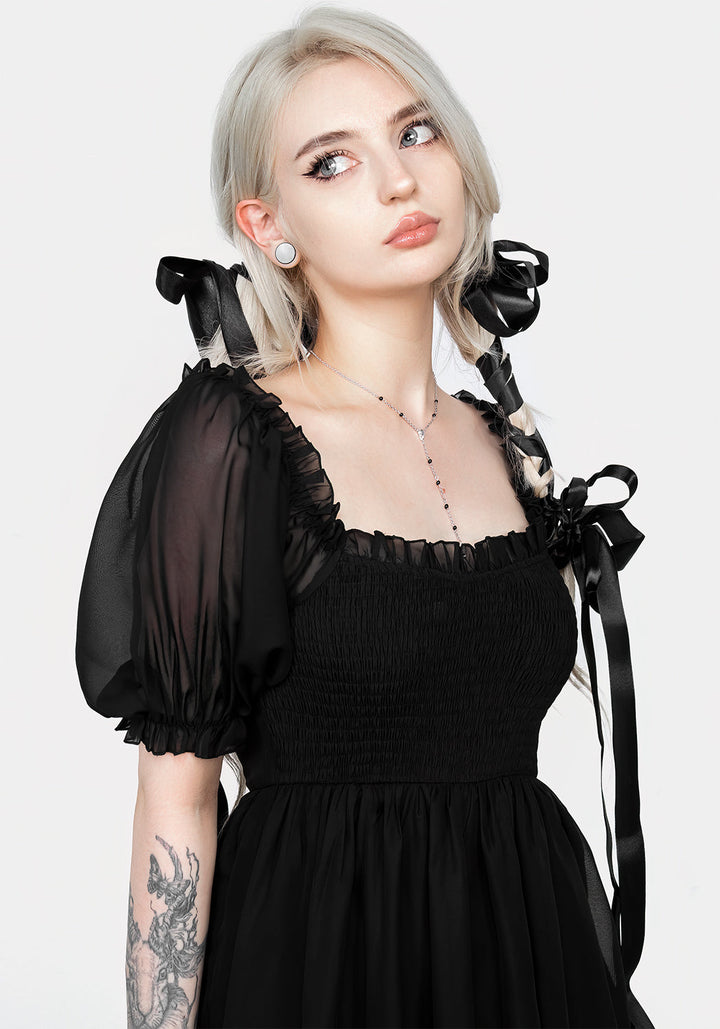 Beáta – černé šifonové mini šaty ve stylu babydoll s pružně žabičkovaným živůtkem – fotografie 2